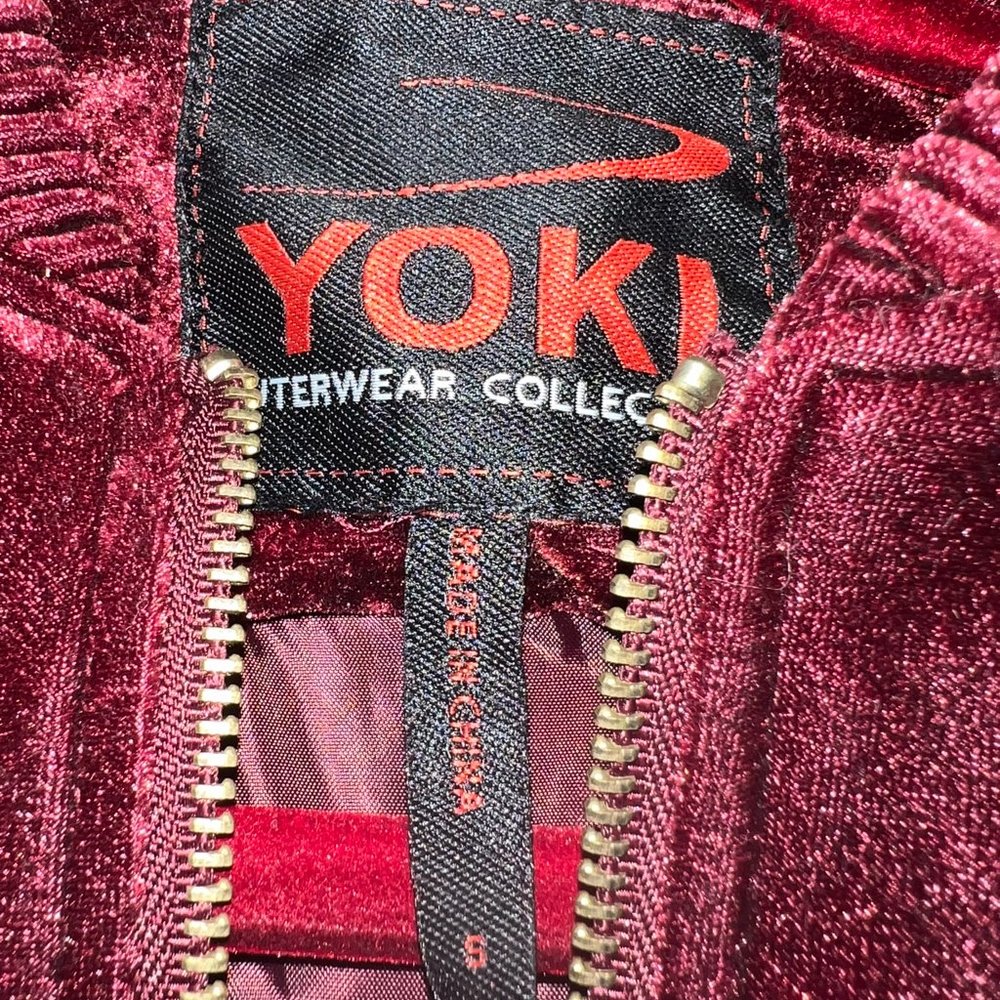 Burgundy velvet bomber jacket with embroidered rose Bin d - Picture 3 of 11